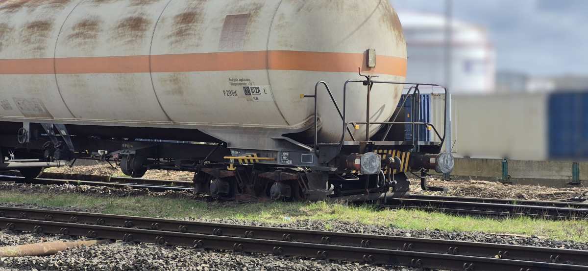 cysterna kolejowa z amoniakiem